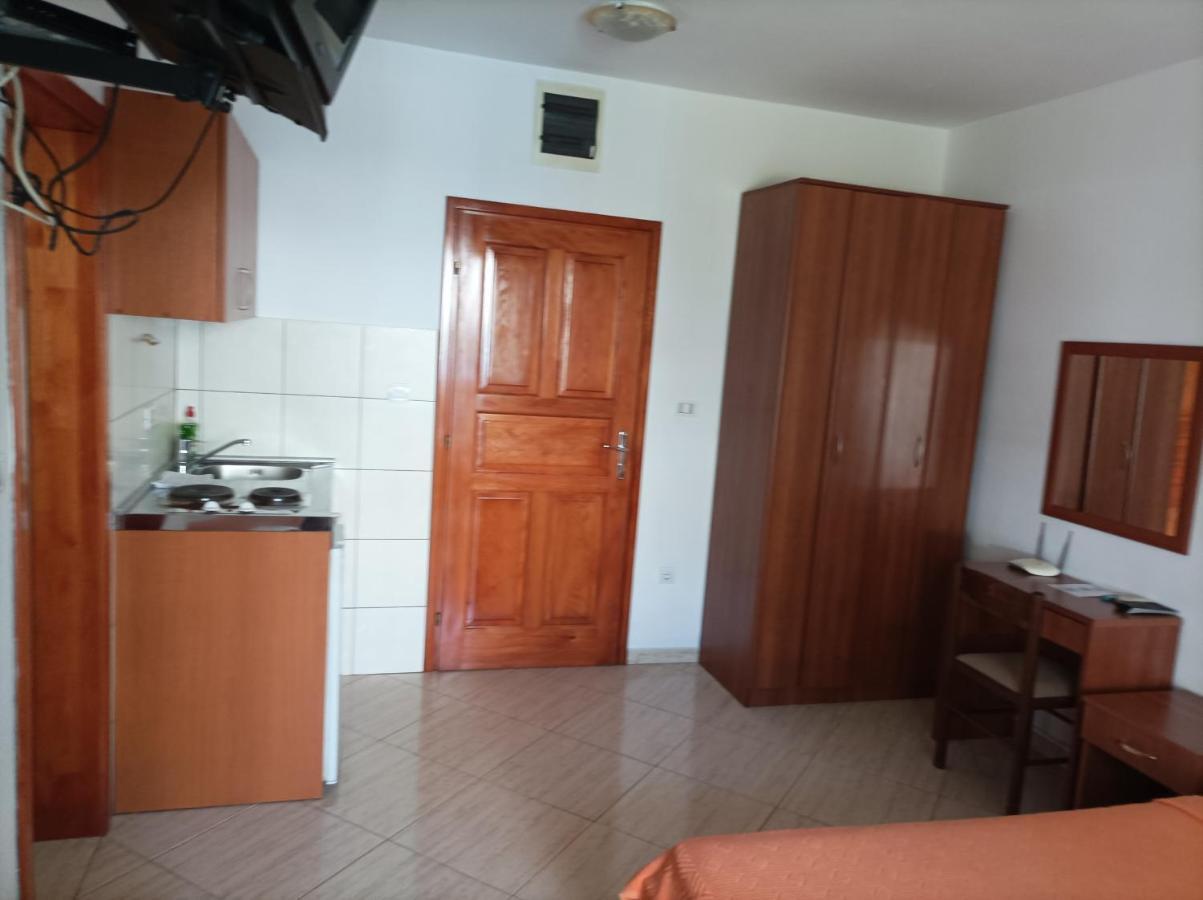 Apartmani Bastrica Budva Eksteriør billede